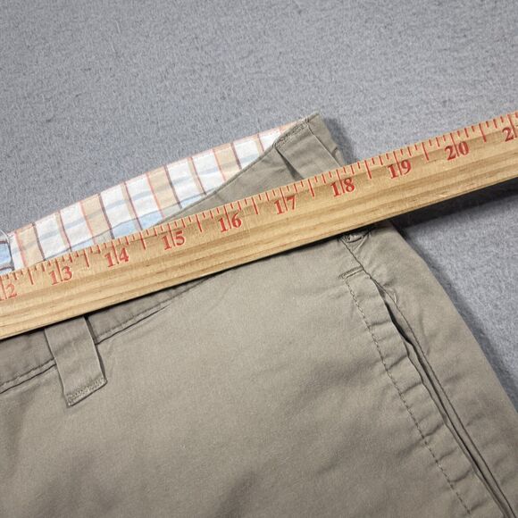 Oldeβ School Brand Shorts Mens Size 36 Beige / Plaid Solid Chino REVERSIBLE - Picture 6 of 12